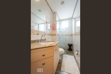 Apartamento à venda com 147m², 3 quartos e 3 vagasBanheiro suíte 02