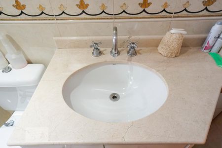 Apartamento à venda com 147m², 3 quartos e 3 vagasDetalhe banheiro suíte 03