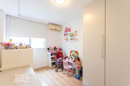 Quarto 1 de apartamento para alugar com 2 quartos, 120m² em São Francisco, Niterói