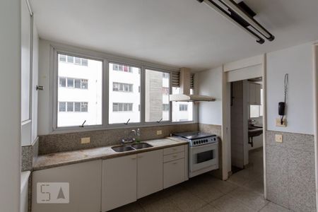 Apartamento à venda com 240m², 4 quartos e 2 vagas Apartamento à venda com 240m², 4 quartos e 2 vagasCozinha