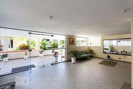 Apartamento à venda com 60m², 2 quartos e 1 vagaHall social