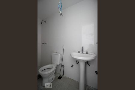 Apartamento à venda com 180m², 2 quartos e 4 vagas Apartamento à venda com 180m², 2 quartos e 4 vagasBanheiro