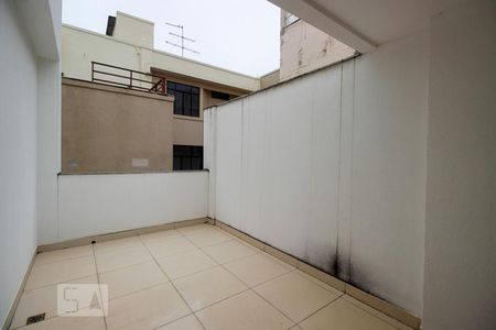 Apartamento à venda com 180m², 2 quartos e 4 vagas Apartamento à venda com 180m², 2 quartos e 4 vagasÁrea de Serviço