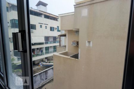 Apartamento à venda com 180m², 2 quartos e 4 vagas Apartamento à venda com 180m², 2 quartos e 4 vagasVista da Cozinha