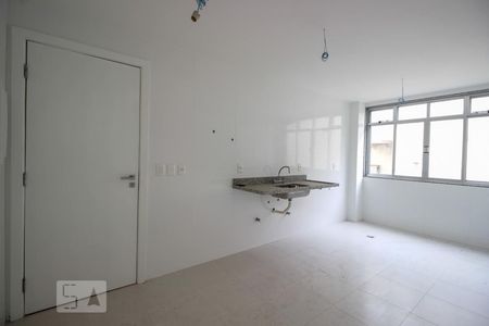 Apartamento à venda com 180m², 2 quartos e 4 vagas Apartamento à venda com 180m², 2 quartos e 4 vagasCozinha