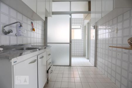 Apartamento à venda com 95m², 2 quartos e 1 vagaCozinha
