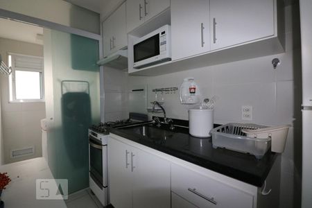 Cozinha de apartamento para alugar com 1 quarto, 52m² em Cerqueira César, São Paulo