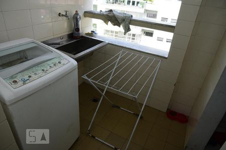Apartamento à venda com 78m², 2 quartos e 1 vagaÁrea de Serviço