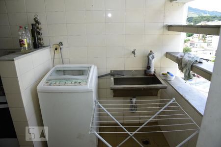 Apartamento à venda com 78m², 2 quartos e 1 vagaÁrea de Serviço
