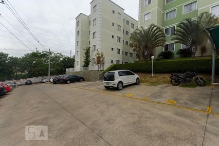 Apartamento à venda com 45m², 2 quartos e 1 vaga Apartamento à venda com 45m², 2 quartos e 1 vagaFachada