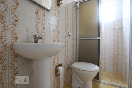 Banheiro de apartamento para alugar com 2 quartos, 62m² em Jardim Pinheiros, São Paulo