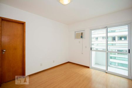 Suíte de apartamento para alugar com 3 quartos, 113m² em Botafogo, Rio de Janeiro