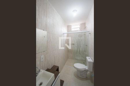 Banheiro de kitnet/studio para alugar com 1 quarto, 48m² em Jardim Novo Santo Amaro, São Paulo