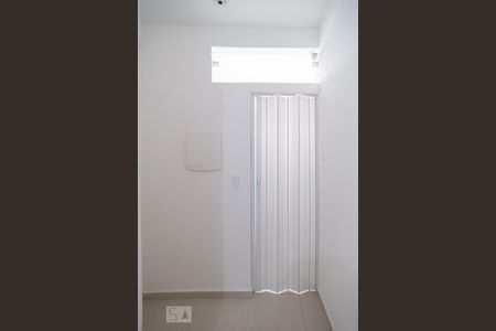Área de Serviço de casa para alugar com 1 quarto, 37m² em Jardim Aeroporto, São Paulo