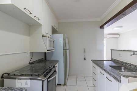 Apartamento à venda com 70m², 3 quartos e 2 vagas Apartamento à venda com 70m², 3 quartos e 2 vagasCozinha