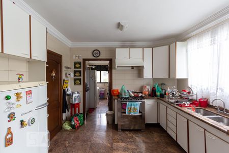 Apartamento à venda com 212m², 4 quartos e 3 vagasCozinha