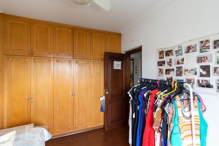 Apartamento à venda com 212m², 4 quartos e 3 vagasQuarto 3