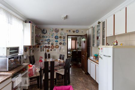 Apartamento à venda com 212m², 4 quartos e 3 vagasCozinha