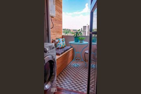 Sacada e lavanderia de apartamento para alugar com 1 quarto, 58m² em Ideal, Novo Hamburgo
