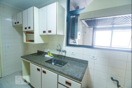 Apartamento para alugar com 93m², 3 quartos e 2 vagasCozinha