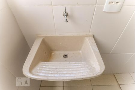 Área de serviço de kitnet/studio para alugar com 1 quarto, 27m² em Penha de França, São Paulo