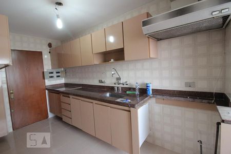 Cozinha de apartamento à venda com 2 quartos, 80m² em Santana, São Paulo