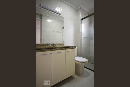 Apartamento à venda com 120m², 4 quartos e 3 vagas Apartamento à venda com 120m², 4 quartos e 3 vagasBanheiro Suíte 1