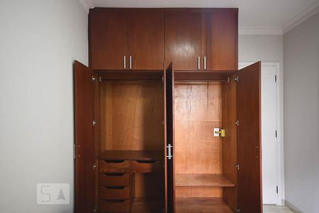 Apartamento à venda com 120m², 4 quartos e 3 vagas Apartamento à venda com 120m², 4 quartos e 3 vagasArmário da Suíte 1