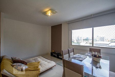 Sala de kitnet/studio para alugar com 1 quarto, 45m² em Vila Tramontano, São Paulo