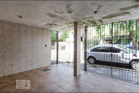 Casa à venda com 343m², 4 quartos e 2 vagas Casa à venda com 343m², 4 quartos e 2 vagasGaragem