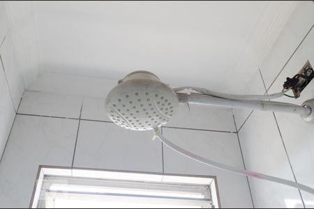 Casa à venda com 343m², 4 quartos e 2 vagas Casa à venda com 343m², 4 quartos e 2 vagasChuveiro