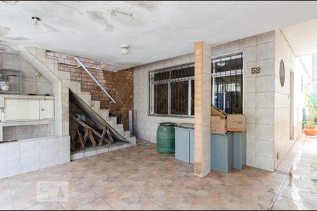 Casa à venda com 343m², 4 quartos e 2 vagas Casa à venda com 343m², 4 quartos e 2 vagasGaragem