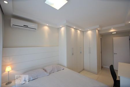 Apartamento para alugar com 2 quartos, 95m² em Recreio dos Bandeirantes, Rio de Janeiro