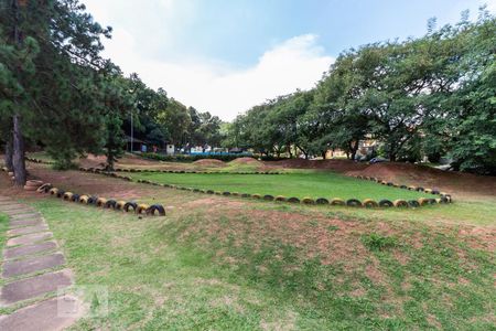 Casa de condomínio à venda com 316m², 4 quartos e 4 vagas Casa de condomínio à venda com 316m², 4 quartos e 4 vagasÁrea Comum: Pista de BMX