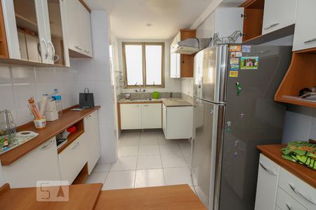 Apartamento para alugar com 89m², 3 quartos e 2 vagas Apartamento para alugar com 89m², 3 quartos e 2 vagasCozinha