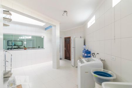 Casa à venda com 300m², 3 quartos e 6 vagas Casa à venda com 300m², 3 quartos e 6 vagasÁrea de Serviço