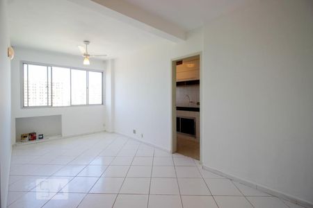 Sala de apartamento para alugar com 2 quartos, 60m² em Barra da Tijuca, Rio de Janeiro