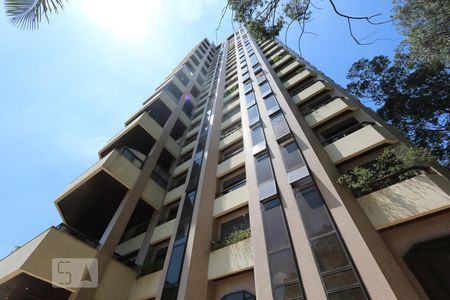 Apartamento para alugar com 228m², 4 quartos e 4 vagasfachada