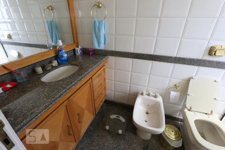 Apartamento para alugar com 228m², 4 quartos e 4 vagassuite 2