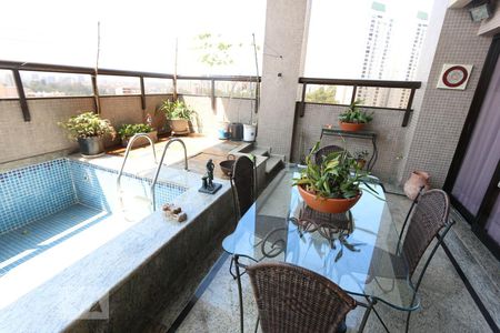 Apartamento para alugar com 228m², 4 quartos e 4 vagasvaranda