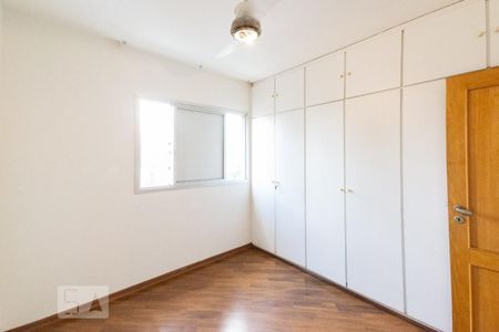 Quarto 1 de apartamento à venda com 2 quartos, 65m² em Moema, São Paulo