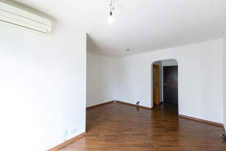Sala de apartamento à venda com 2 quartos, 65m² em Moema, São Paulo