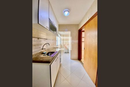 Apartamento à venda com 47m², 1 quarto e 1 vaga Apartamento à venda com 47m², 1 quarto e 1 vagaCozinha