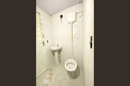 Casa à venda com 134m², 3 quartos e 1 vagaBanheiro 1