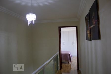 Corredor de casa para alugar com 2 quartos, 220m² em Jardim Popular, São Paulo