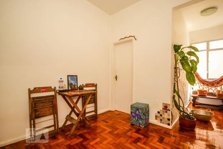 Sala de apartamento para alugar com 1 quarto, 55m² em Copacabana, Rio de Janeiro