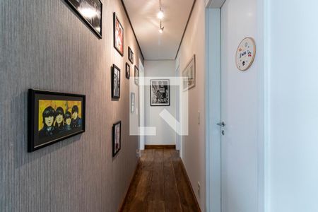 Apartamento à venda com 161m², 3 quartos e 3 vagas Apartamento à venda com 161m², 3 quartos e 3 vagasCorredor