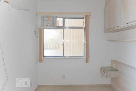 Quarto 2 de apartamento para alugar com 2 quartos, 57m² em Grajaú, Rio de Janeiro
