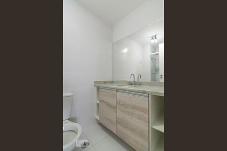 Banheiro da Suite de apartamento para alugar com 2 quartos, 60m² em Vila Apiaí, Santo André