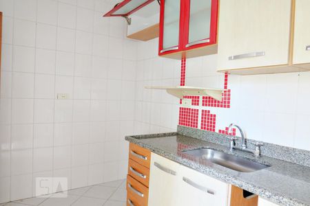 Casa de condomínio à venda com 125m², 3 quartos e 3 vagasCozinha - Armários